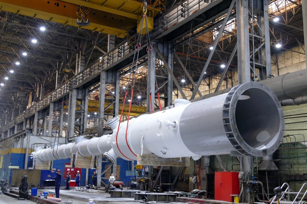 Колонна-десорбер регенерации насыщенного раствора МДЭА_ НОВАТЭК-Усть-Луга_2020